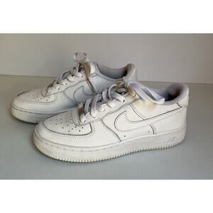 Nike Air Force 1 Sneakers Youth 5.5Y Women's 7  Low White Casual